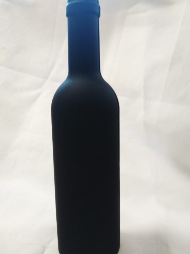 Комплект от 3 аксесоара за вино - във форма на бутилка.