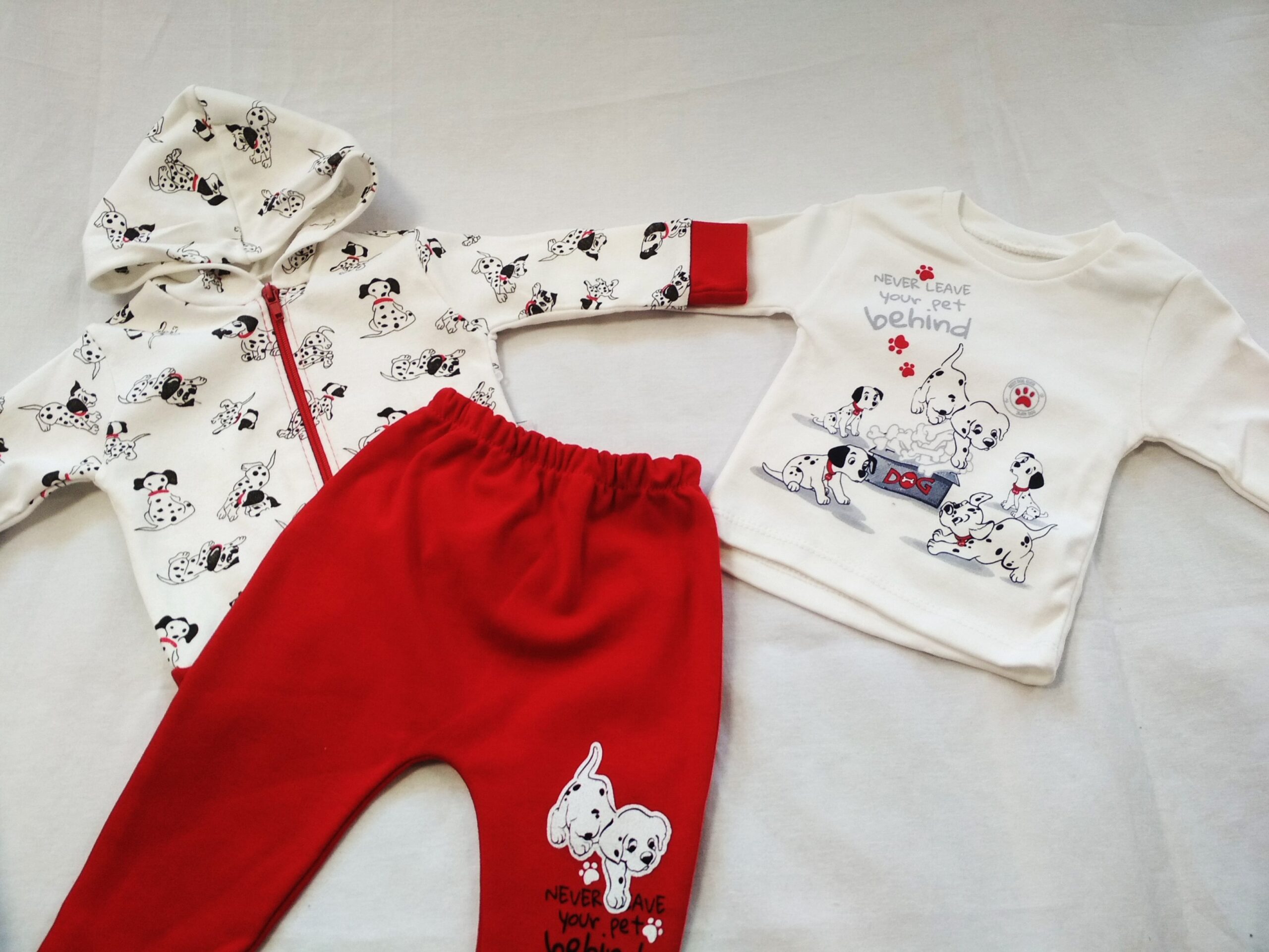 Комплект за бебе момиче 3 части в бяло и червено с далматинци