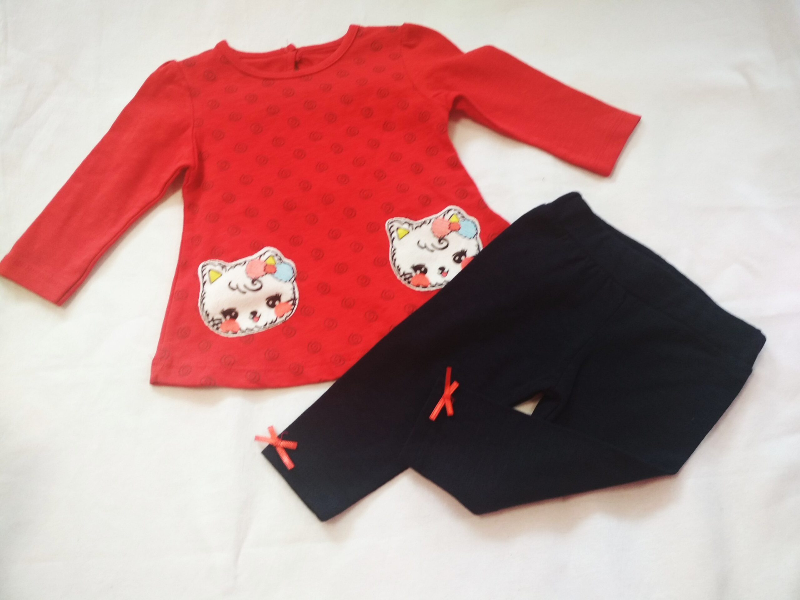 Комплект за бебе момиче 2 части в червено и тъмносиньо