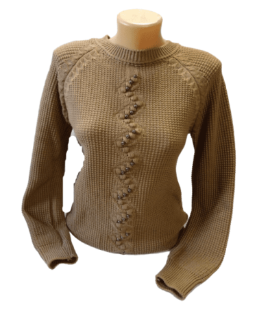 Плетен дамски пуловер с ефектна плетка