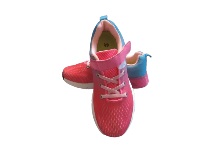 Олекотени маратонки в розово и синьо преливащо