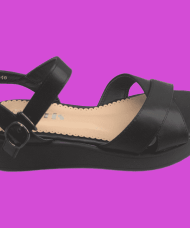 Дамски черни сандали с анатомична подметка на лека платформа